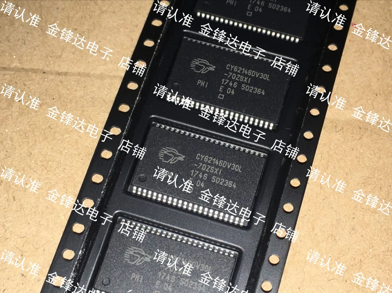 

5PCS/LOT CY62146EV30LL-45ZSXI / CY62146DV30L-70ZSXI