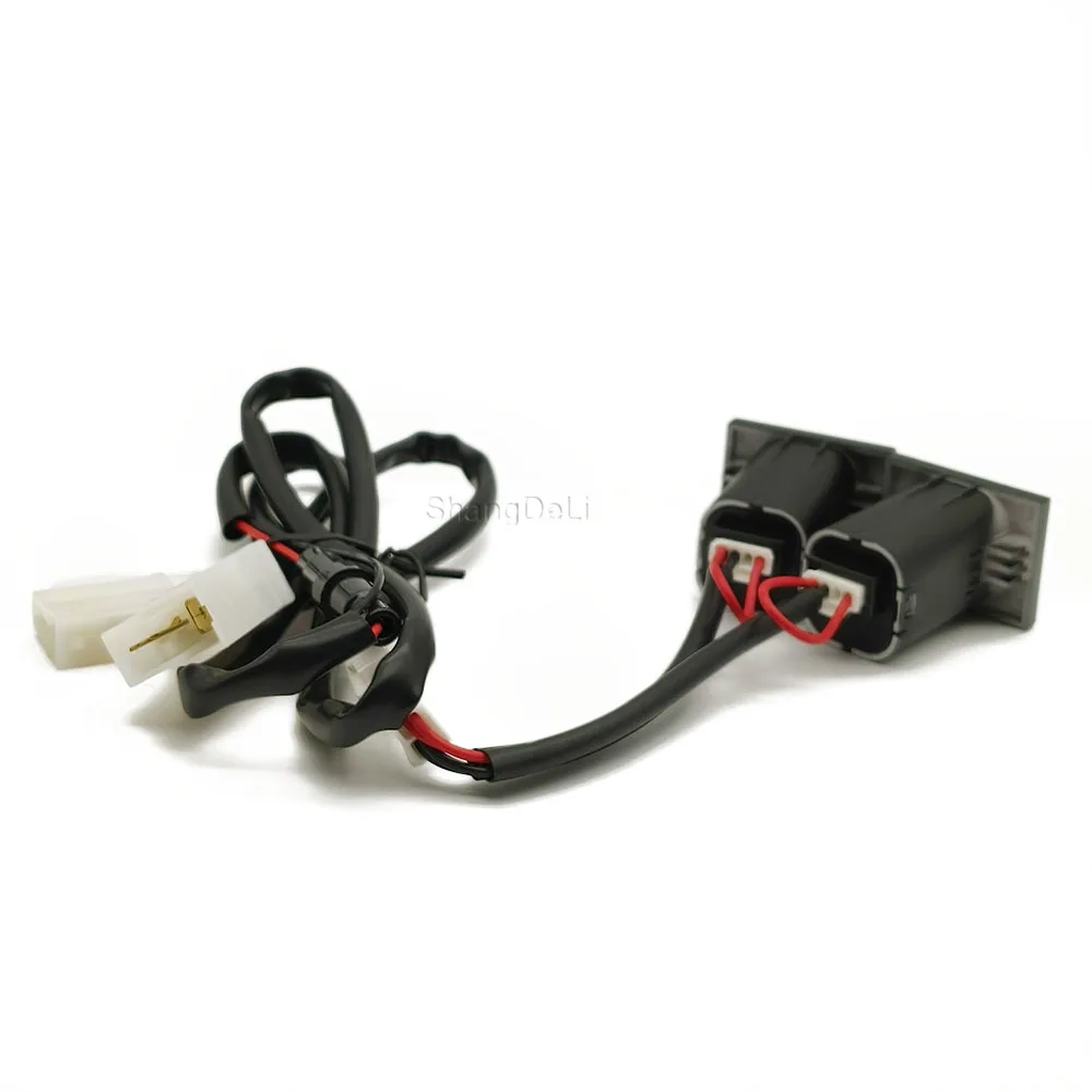 Красное быстрое зарядное устройство для автомобиля адаптер входа разъема USB Ford