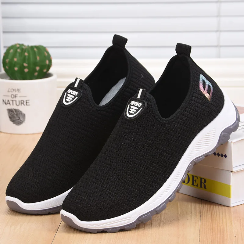 New Fashion Summer Breathable Sneakers Women Sports Shoes Light Mesh Walking Flats Women's Running Shoes Slip-on Woman Loafers