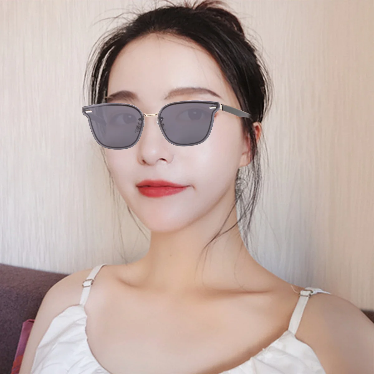 

1PC Stylish Sunglasses Cool Sun Glasses for Girl Outdoor Men