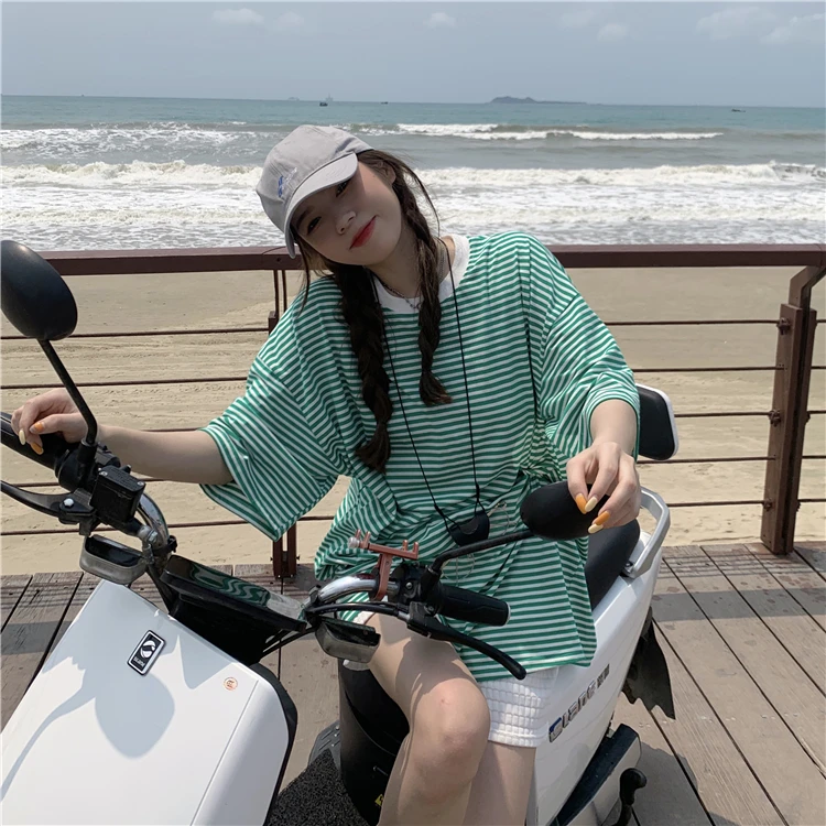 Женская футболка в полоску корейского стиля свободная одежда с коротким рукавом