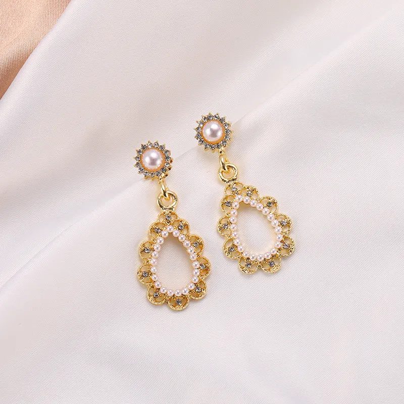

Vintage Dangle Earrings Flower Pearl For Women Girls Metal Chain Drop Jewelry Ladies Classic Fashion Gift Wedding Party