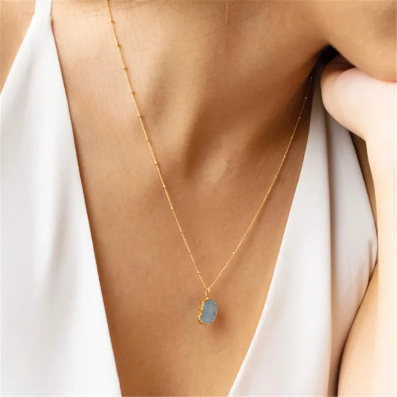 

2022 New Fashion Women Simple Irregular Nature Stone Pendant Necklace Women Sexy Party Colorful Nature Stone Pendant Necklace