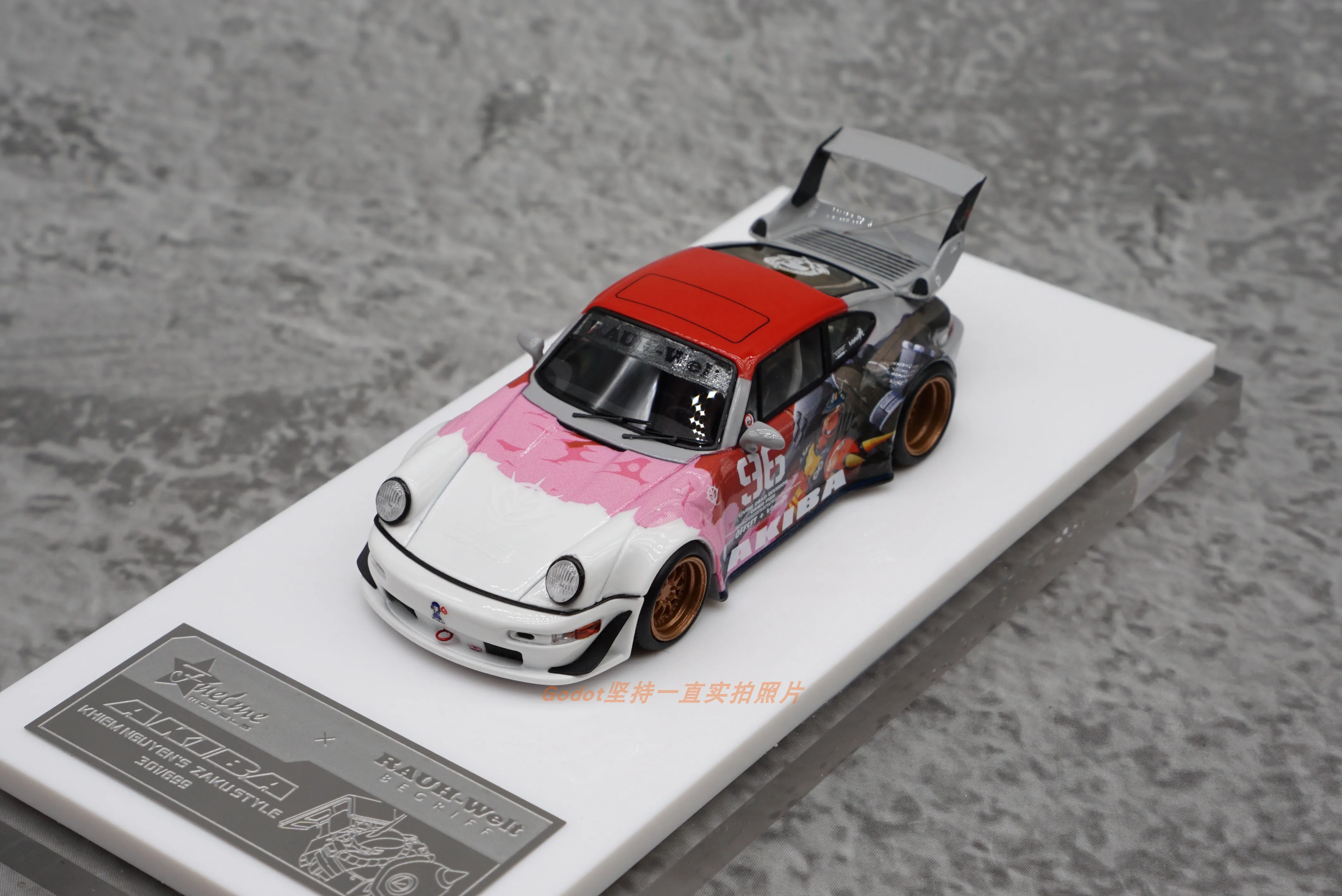 

FuelMe Fumei 1:64 resin car model car Porsche 964 Zagu RWB Akiba ornaments toy collection ornaments gifts