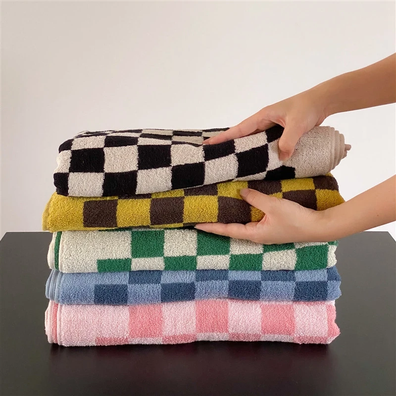 

Retro Checkerboard Towel Absorbent Face Towel Plaid Beach Bath Towels Bathroom Soft Washcloth for Home Hotel Comfort Towels