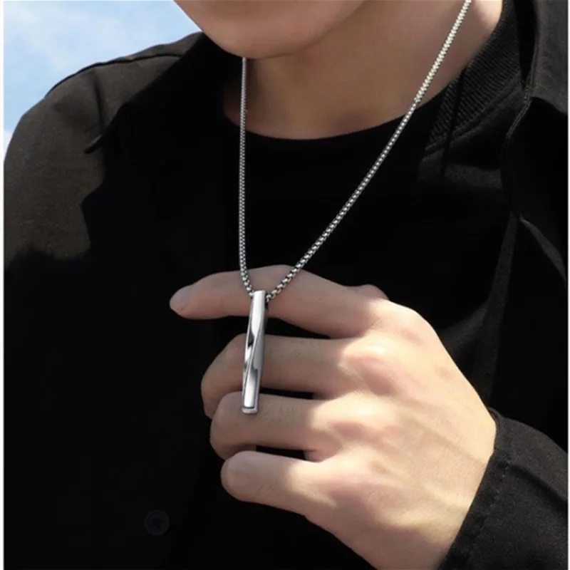 

Men Jewelry On The Neck Necklace Stainless Steel Spiral Cylinder Pendant Necklaces For Man Accessories Silver Color Chain Hombre