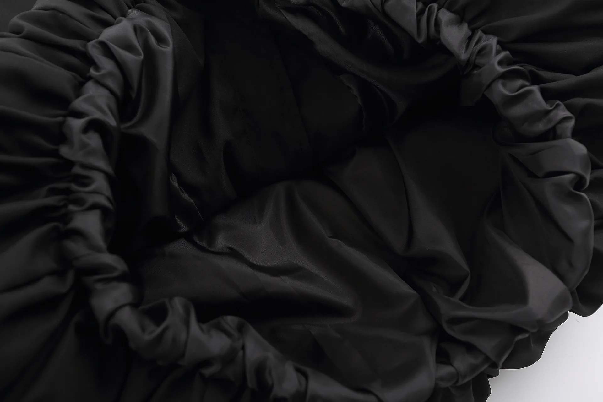 Luxury Design Parkas Winter Coats Padded Jackets Men's Fashion Streetwear Coats Pleated Trend Designer Coat For Men Oversized