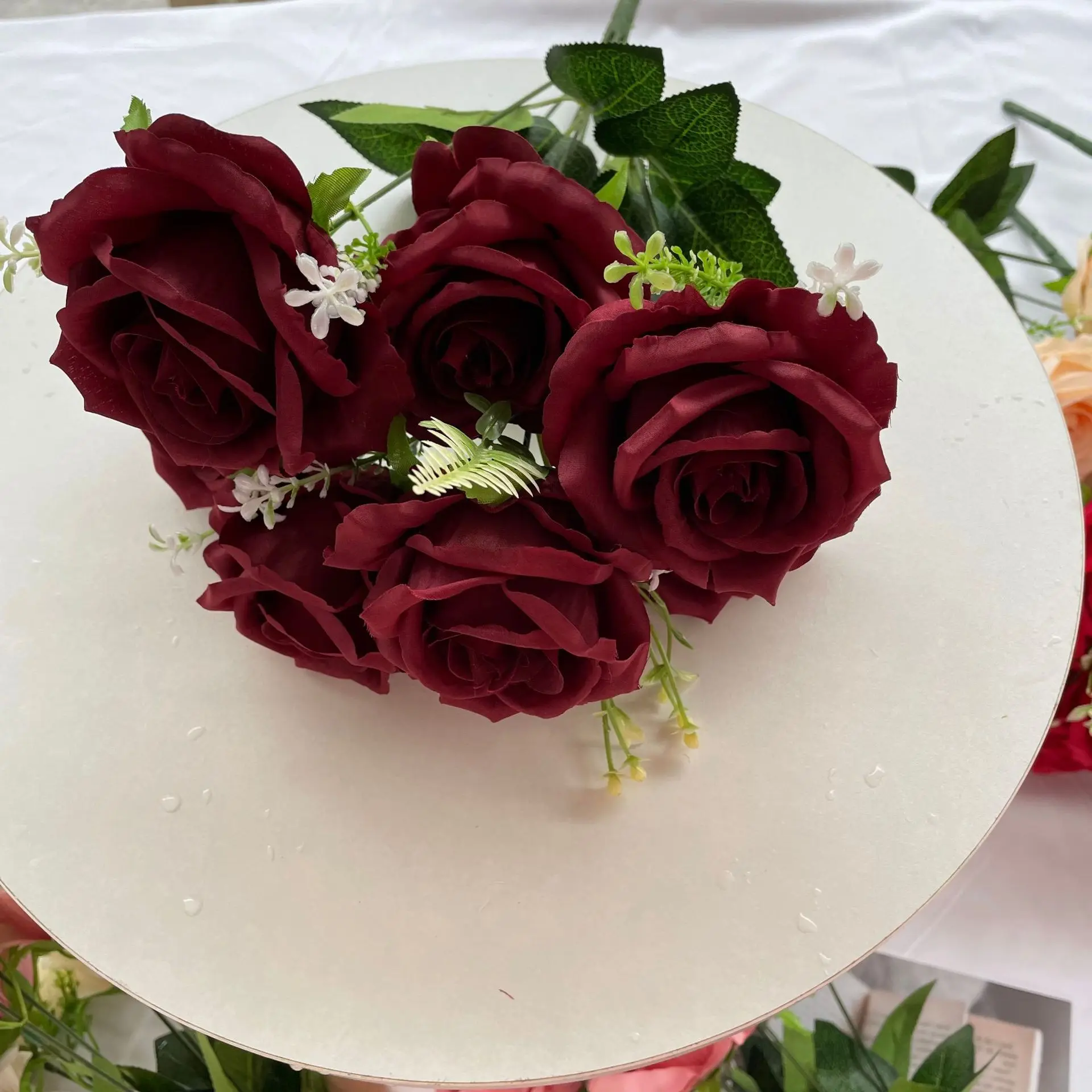 Искусственные оранжевые шелковые розы, 7 штук