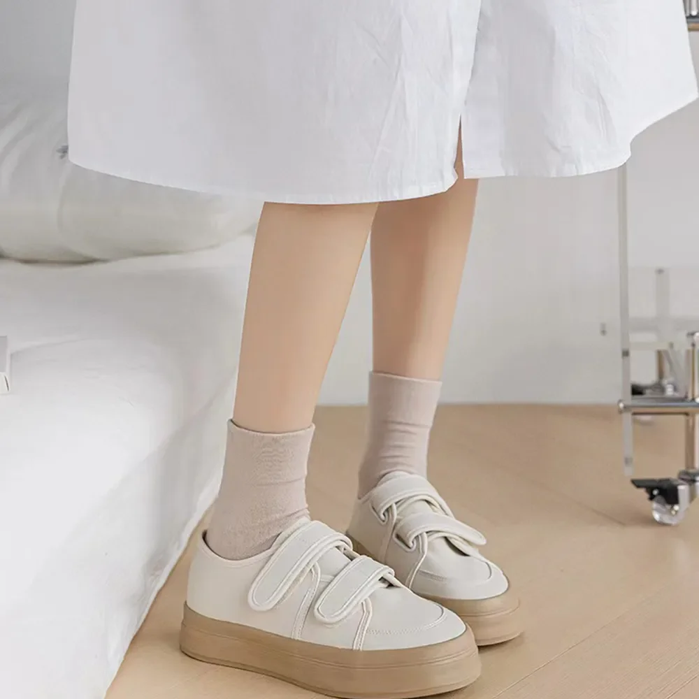 Женские носки до середины икры с круглым вырезом