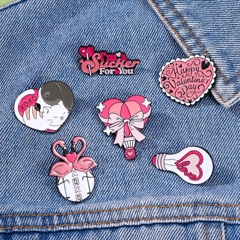 Романтические булавки на тему Дня святого Валентина креативные розовые