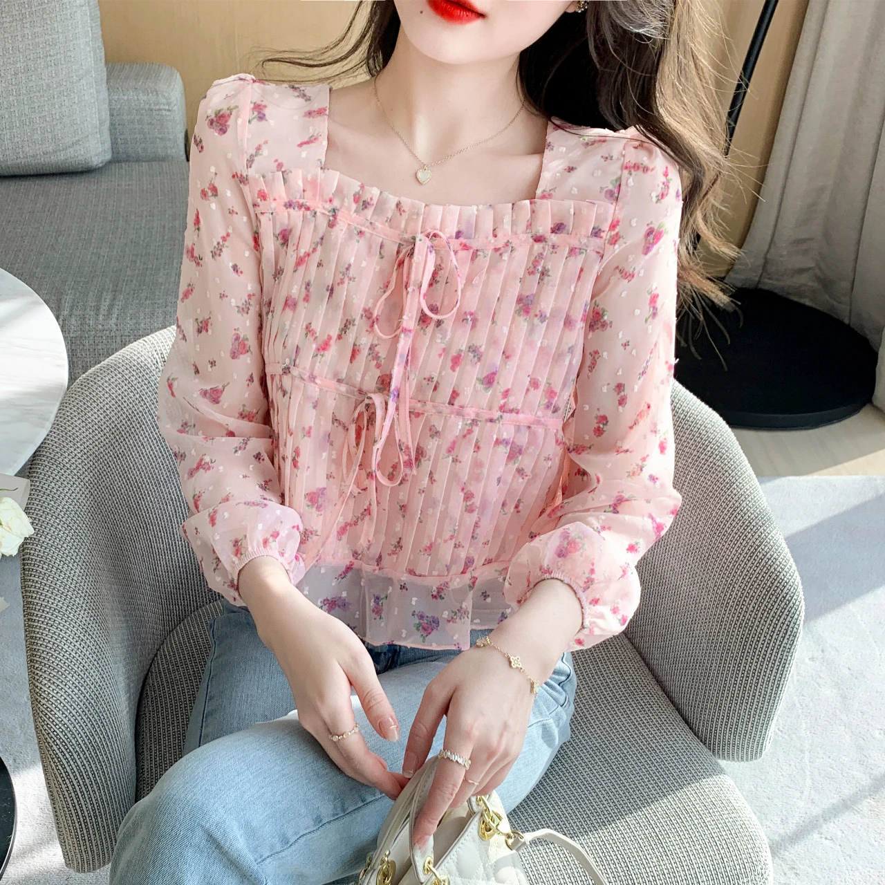 

2022 New Sweet Pink Floral Chiffon Shirt Waist Slim Fairy Doll Style Blousefor Women Square Neck Blouse Womens Tops
