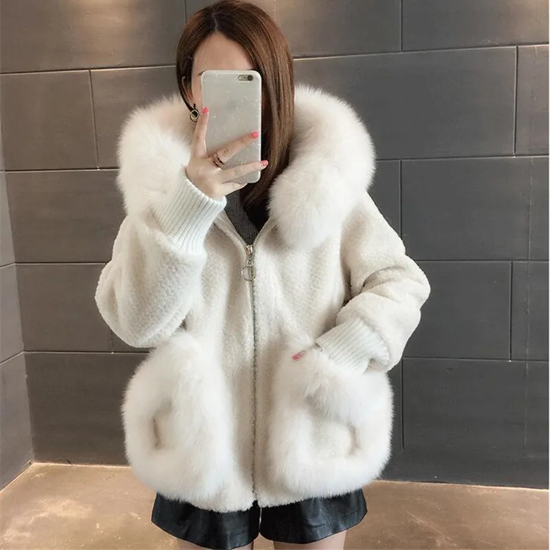 

Fashion Faux Fox Fur Collar Hooded Women Fake Fur Jacket 2023 Autumn Winter Short Sheep Shearing Coat Loose Warm Outerwear G2803