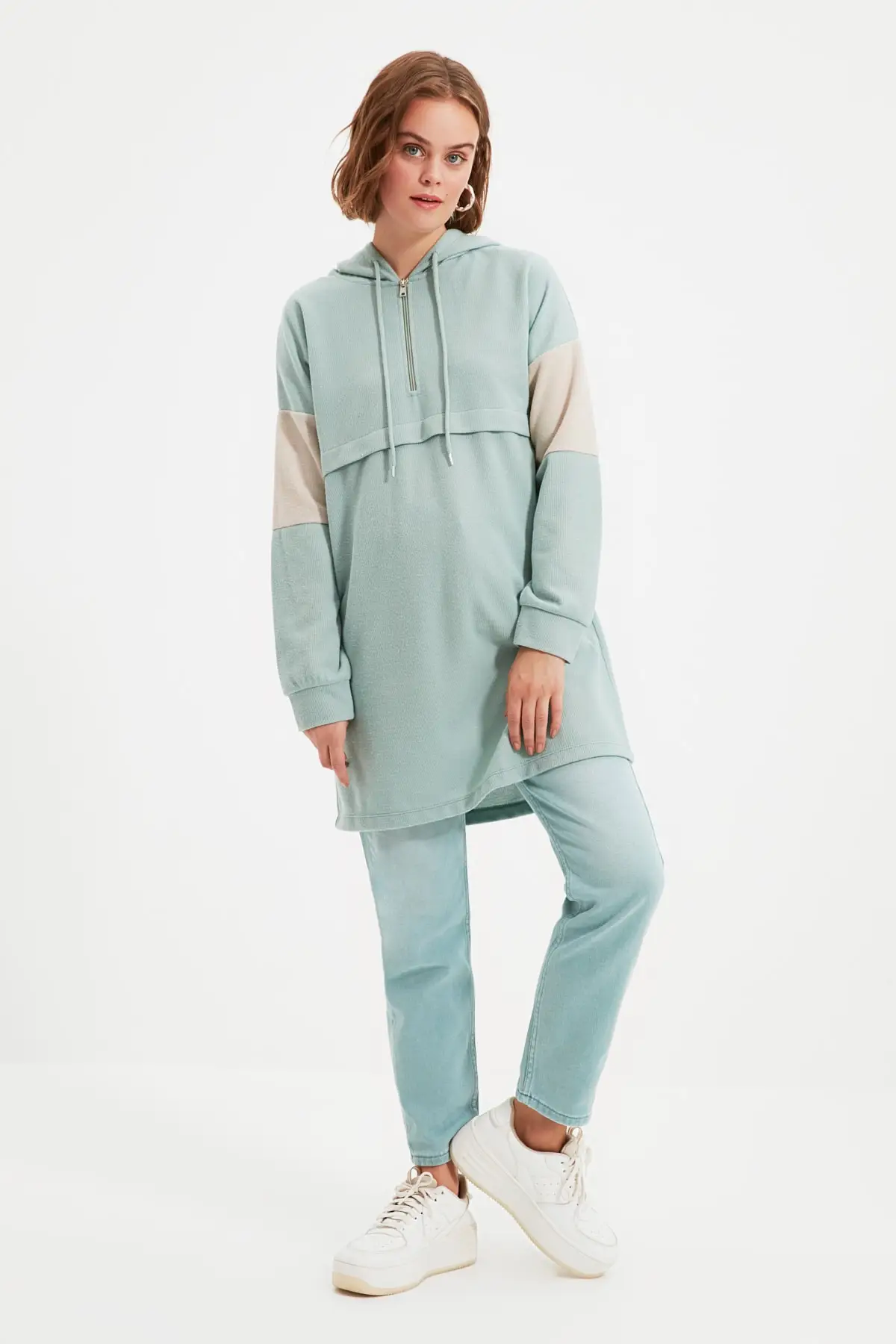

Trendyol Knitted Sweatshirt TCTAW22TW0050