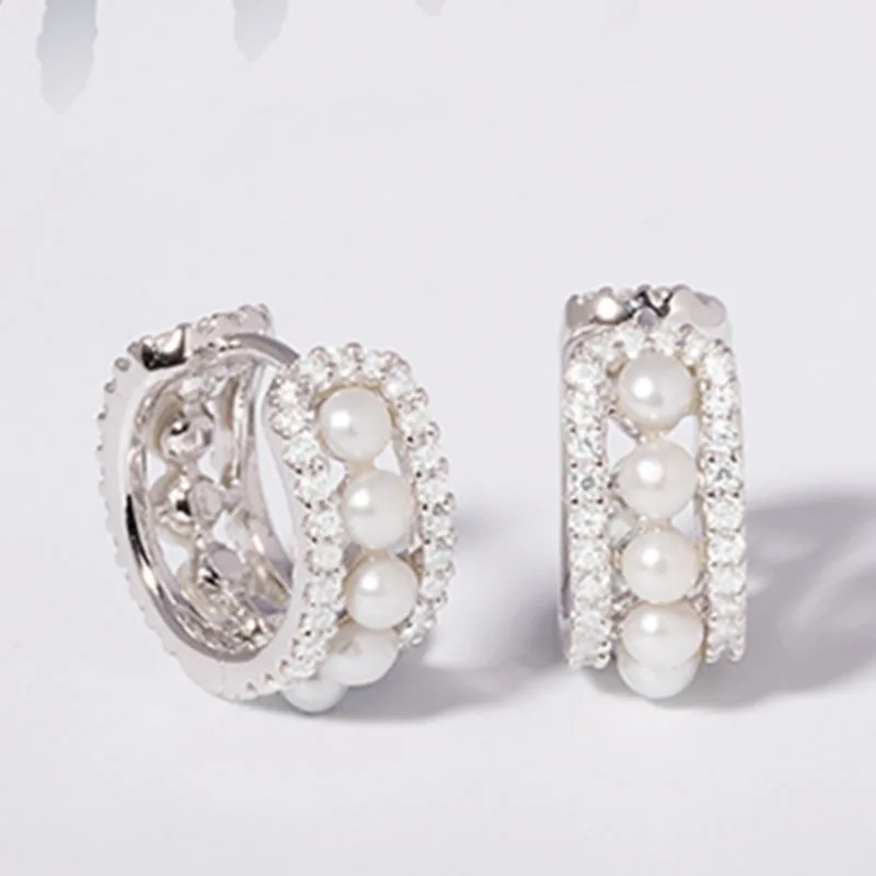 

New Fashion Temperament Pearl Earrings Women Inlaid Rhinestone Copper Earrings To Attend The Banquet Light Luxury Jewelry