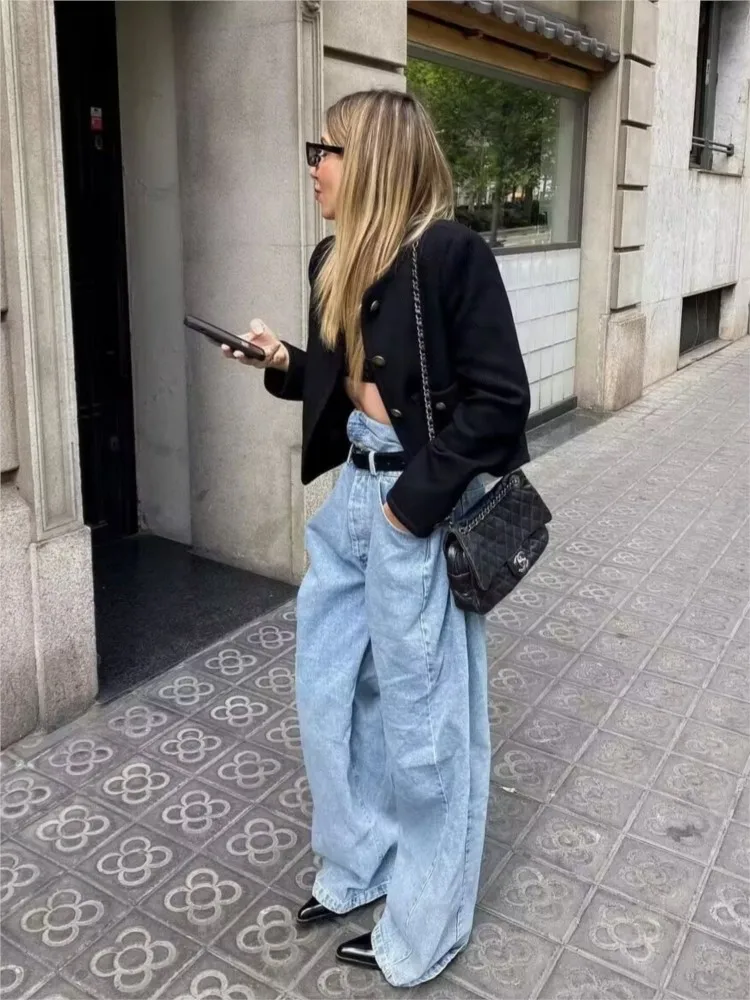 Женская короткая куртка с круглым вырезом однотонная офисная металлическими