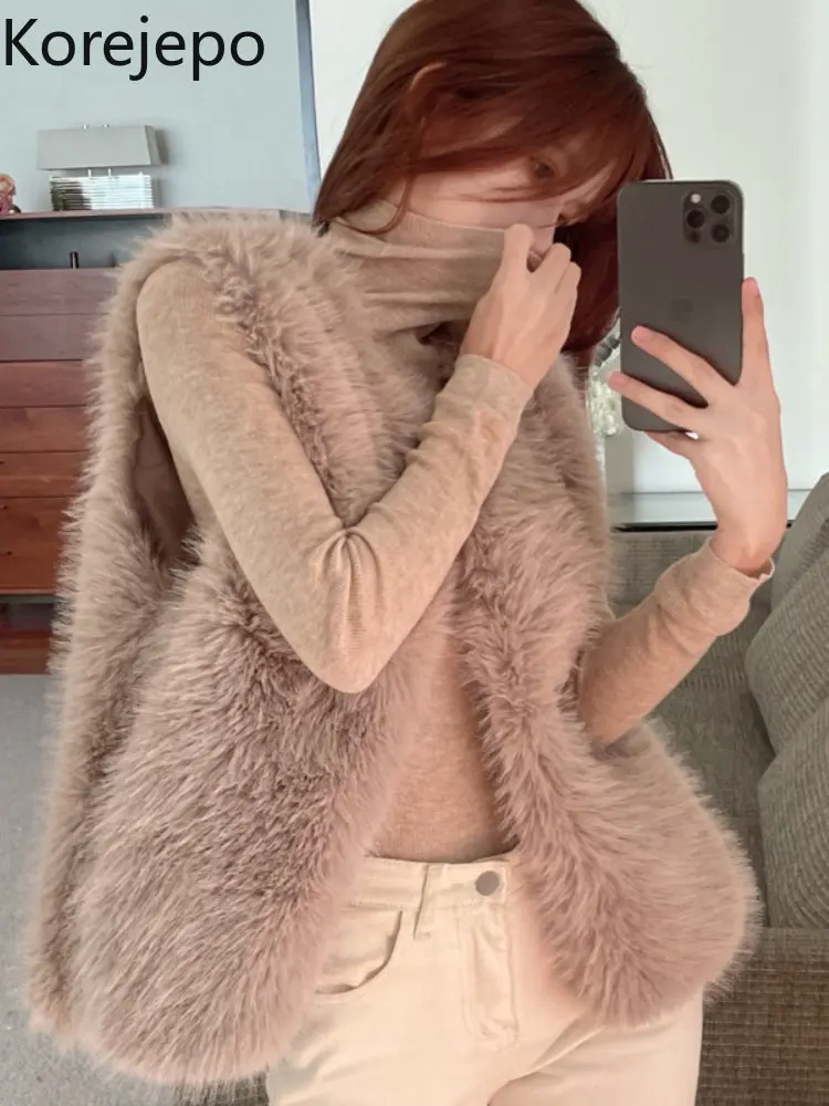 

Темпераментный плюшевый женский жилет Кореи элегантный шикарный теплый шикарный осенне-зимний новый топ 2022 милые жилеты кардиган