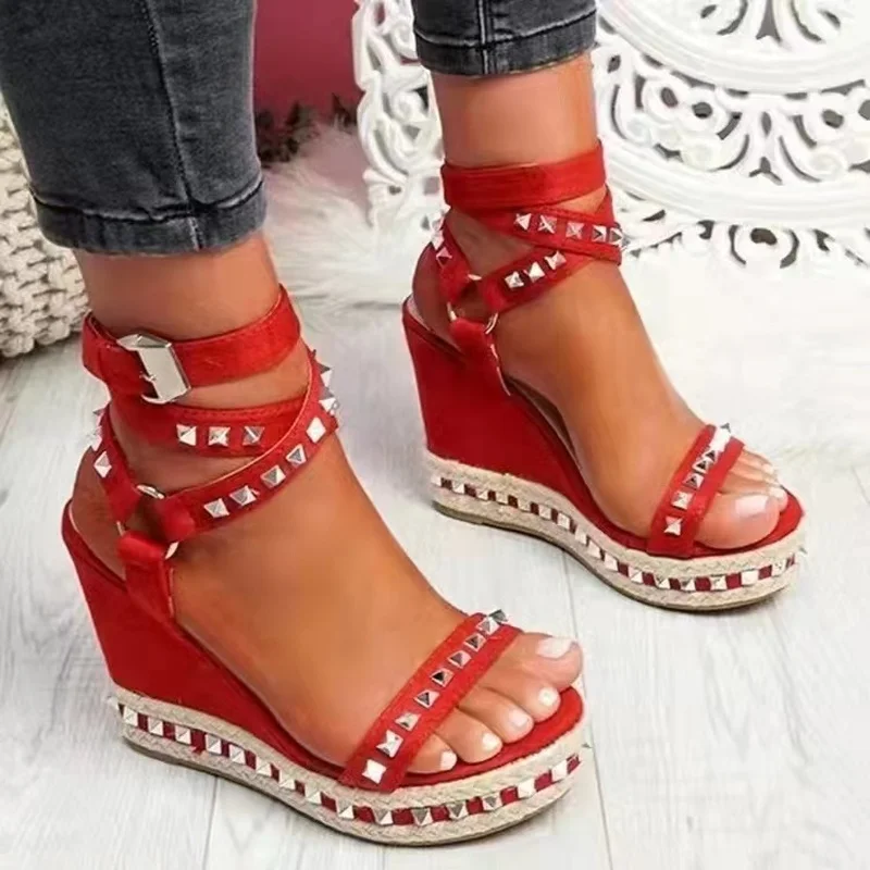 

Brand New Ladies Platform Gladiator Sandals Fashion Rivet Wedges High Heels Summer women's Sandals Party Shoes Woman