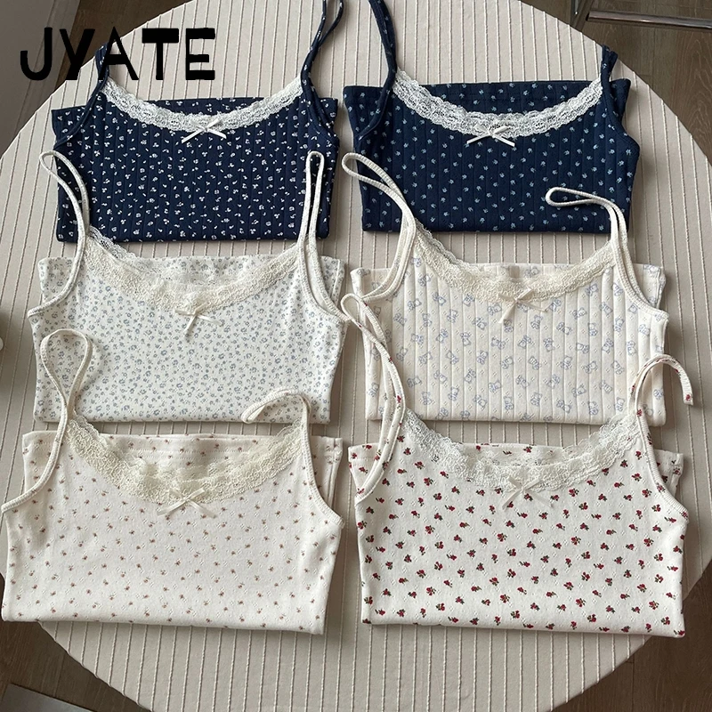 Майка женская с цветочной кружевной отделкой