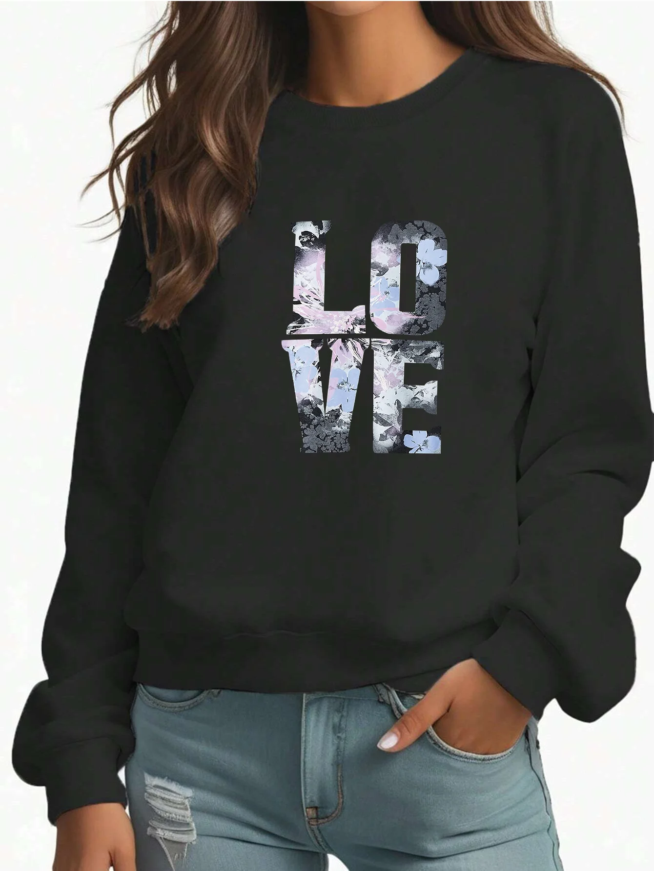 Женский пуловер с круглым вырезом длинным рукавом