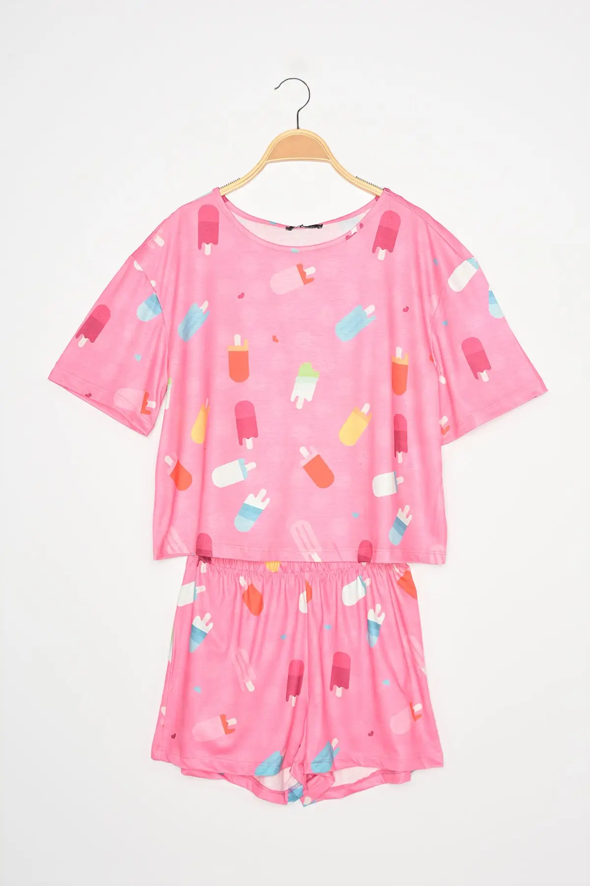 

Trendyol Printed Knitted Pajamas Set THMSS21PT1082