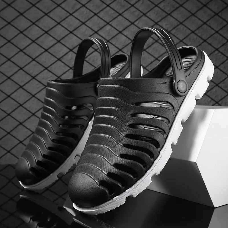 

Men Beach Sandals Double Colors Summer Fashion Clogs Man Garden Clog Outdoor Casual Hole Shoe Comfortable Non-slip Beach Slipper