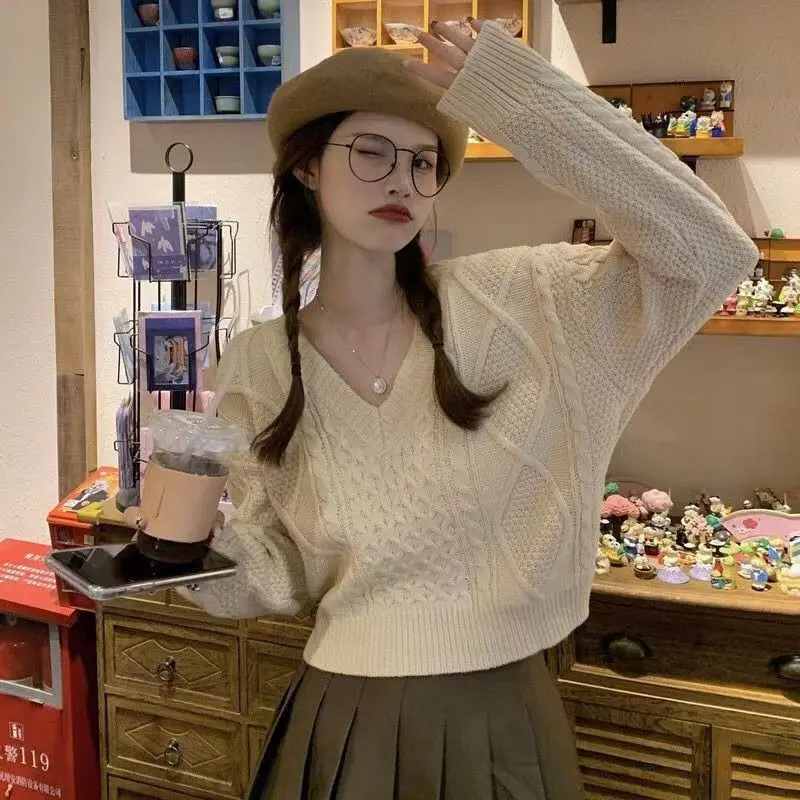 Вязаный свитер с V-образным вырезом Новинка осени 2024 облегающий пуловер