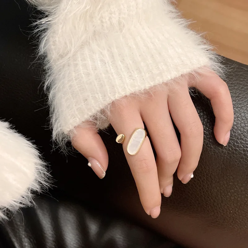 

Open White Ring Geometry Stitching Women Adjustable Cocktail Ring Party Finger Accessories Gift Irregular Metal Fashion Elegant