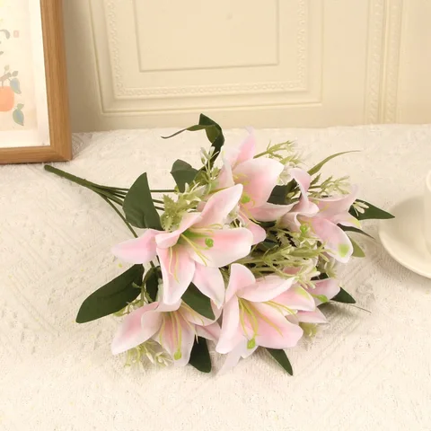 Искусственные шелковые лилии 7 штук