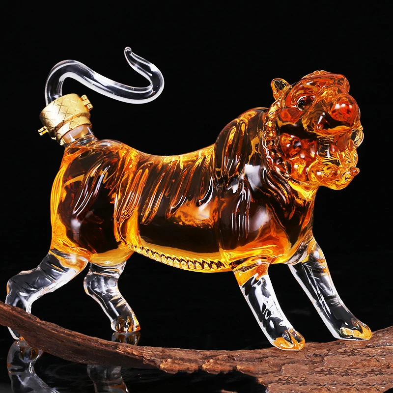 

tiger shaped design lead-free whiskey decanters wine whiskey bottles