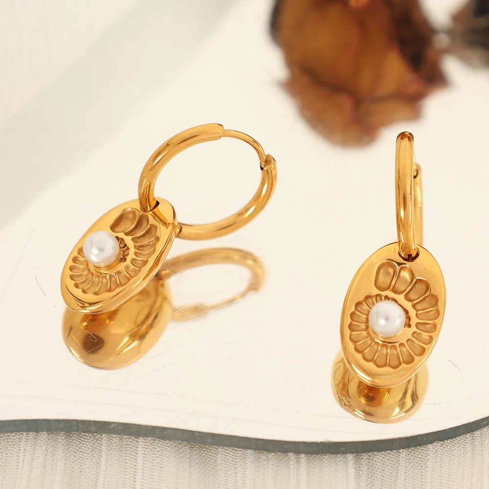 Серьги-кольца Keen-on из нержавеющей стали 316L с жемчугом в форме ракушки