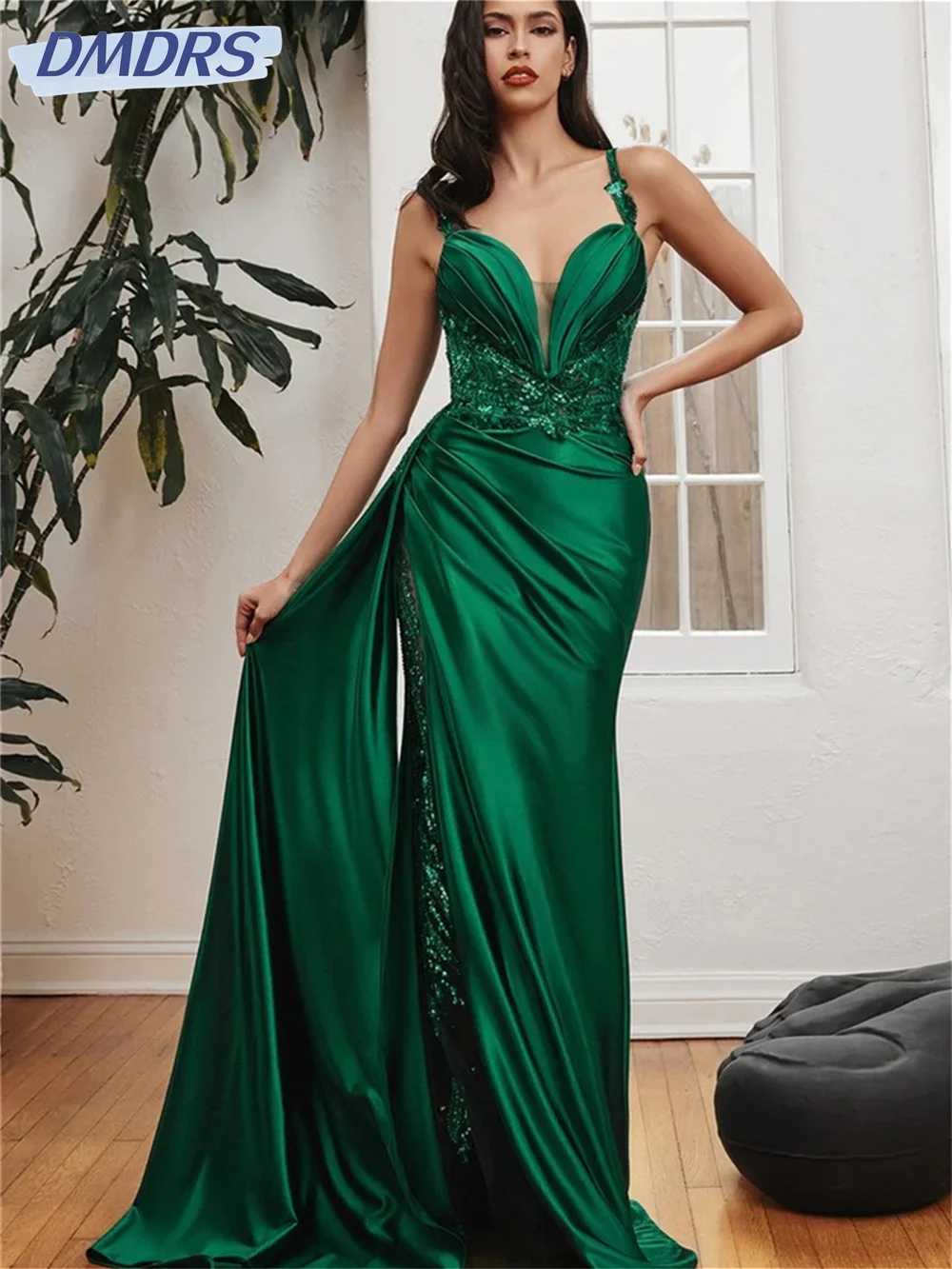 Женское атласное вечернее платье It's yiiya