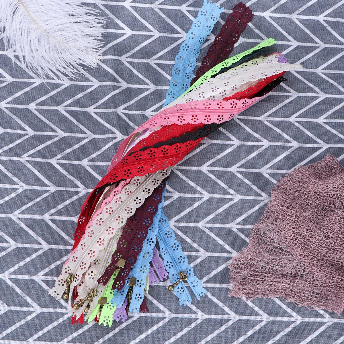 

20pcs Zipper Nylon Zippers Nylon Coil Flower Zipper Beautiful Flower Nylon Finish Zipper Closed- End Zippers for DIY Sewing