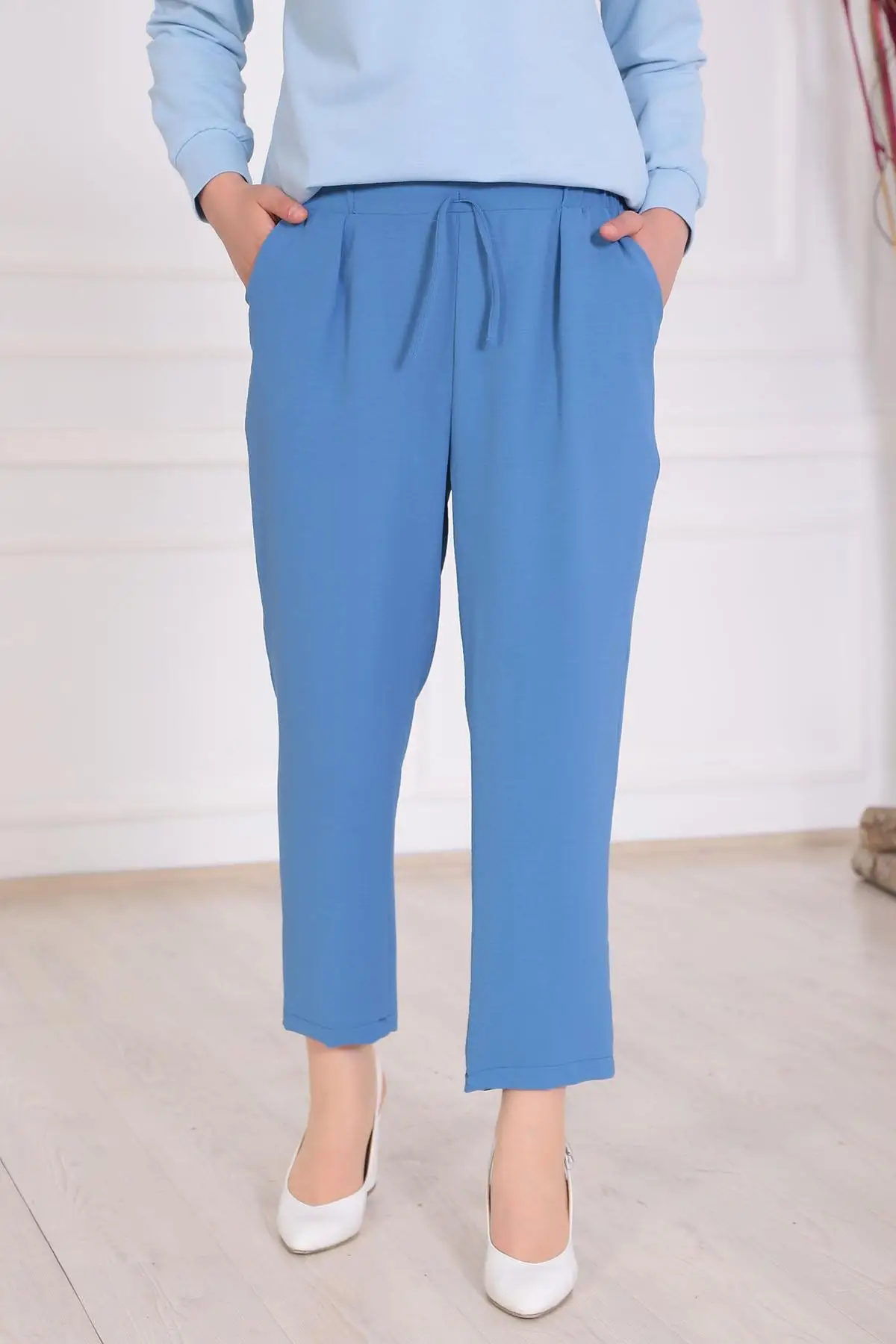 

Articulated Wheel front of Ayrob Ipl's Pants Women's Islamic Clothing Pants