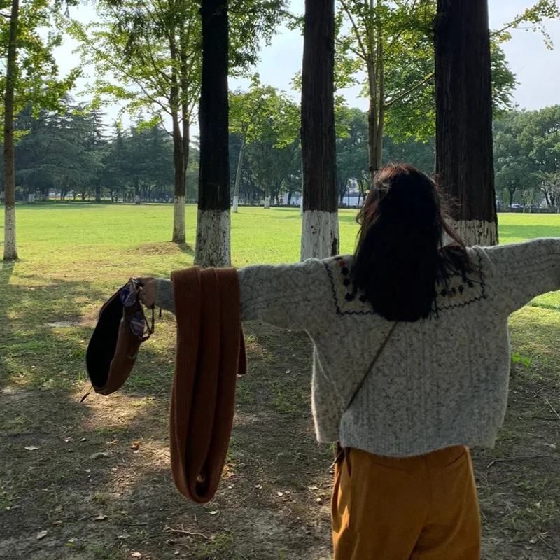 Серый женский свитер осенний кардиган с круглым вырезом и длинным рукавом