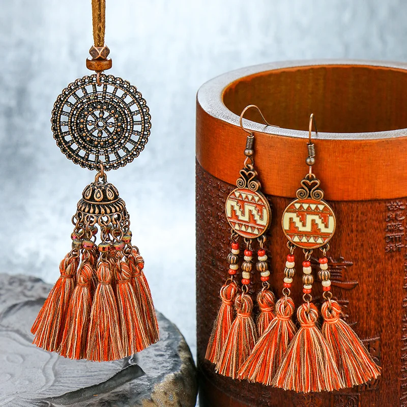 

National Style Jewelry Set For Women Bohemian Antique Alloy Hollow Wire Tassel Long Leather Rope Necklace And Earrings