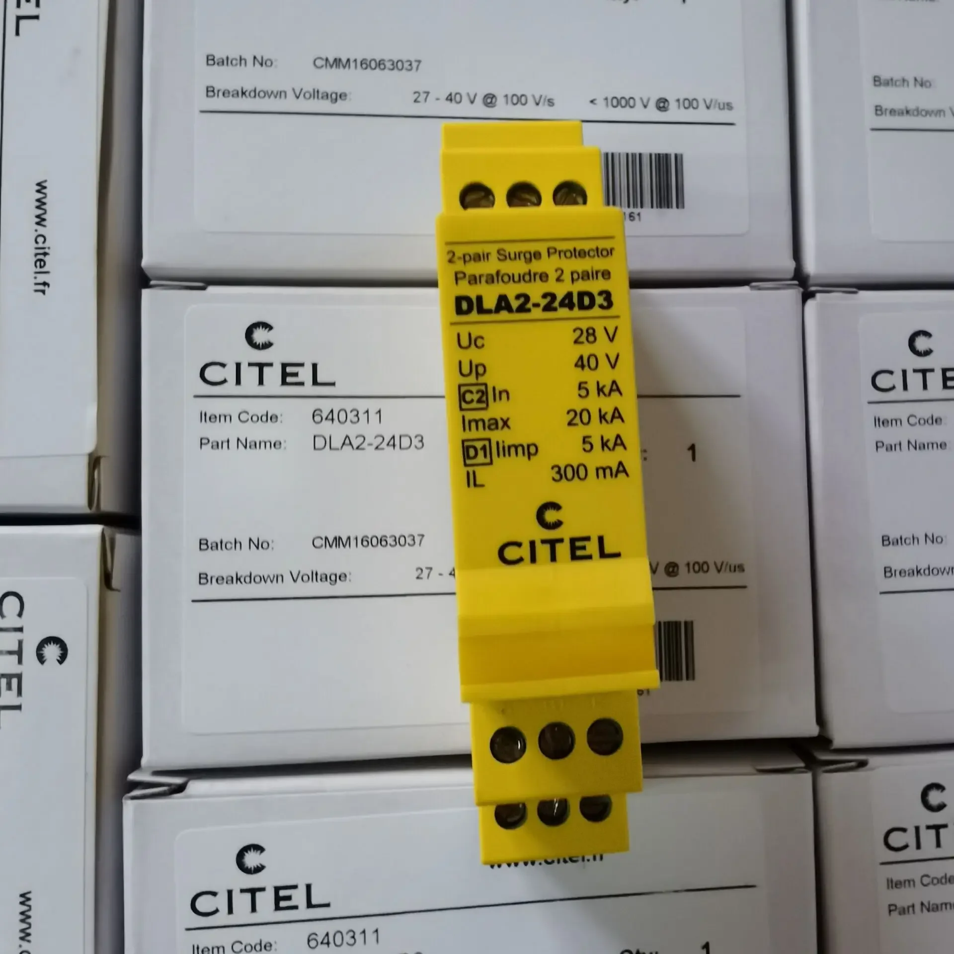 Франция CITEL Аналоговый сигнал 4-20MA Устройство защиты от молнии DLA2-06D3 West Del Surge Protector