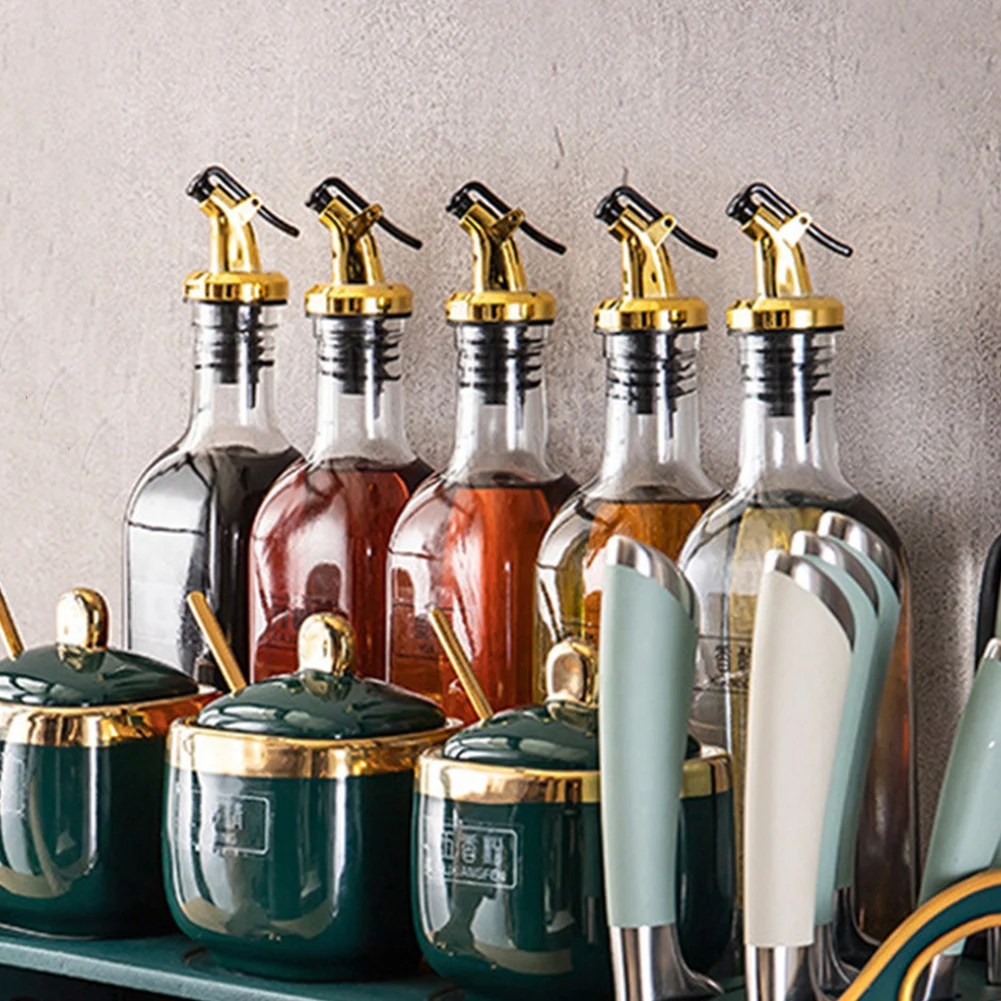 

Spout Pourer Oil Bottle with Stopper Pot Bottle Cork Plug Olive Pourer Dispenser for Household Kitchen Convenient Part