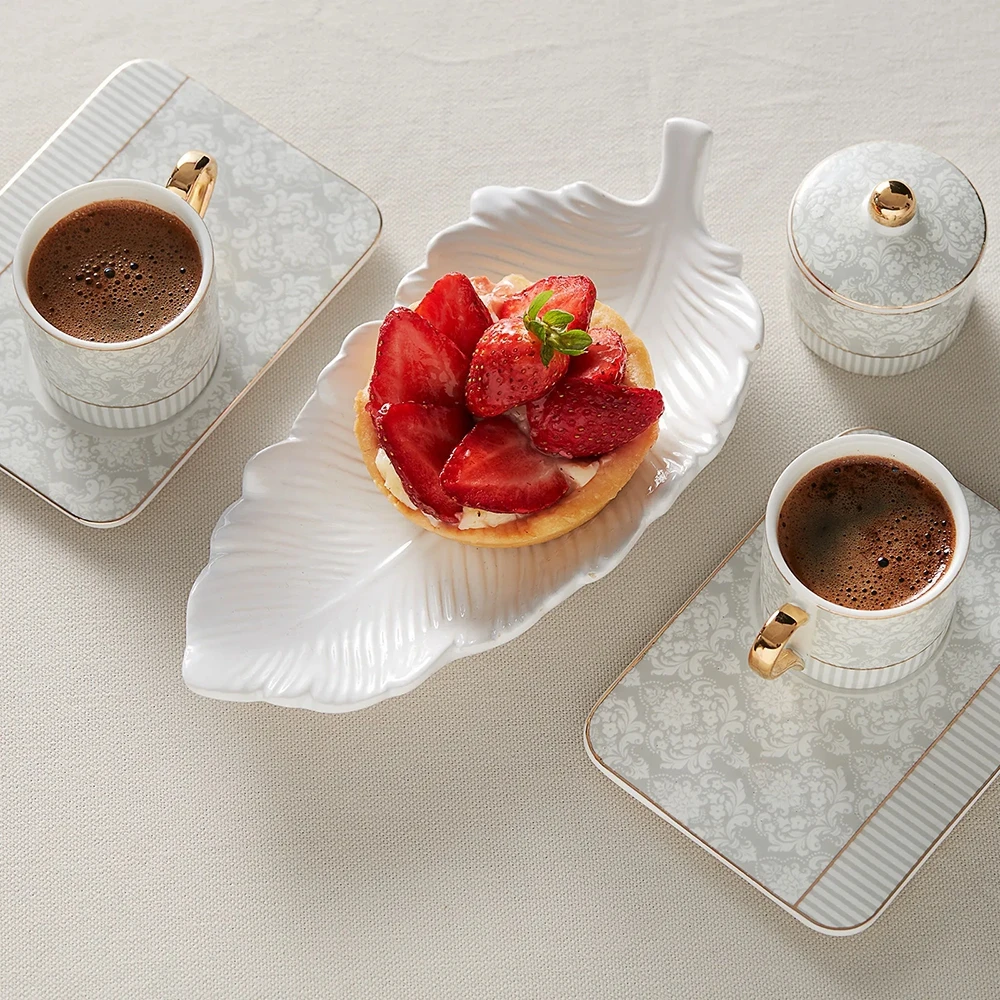 

Karaca Queen White 2 Personality Lokumluklu Coffee Cup Pad Thin Patterned Gold Frame İkramlık Part Elegant Polite Look