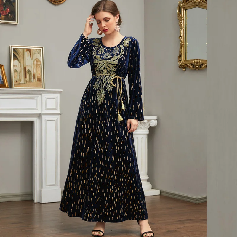 

Autumn And Winter Fashion Large Arab Muslim Women's Navy Bue Plant Embroidery Leisure Golden Velvet Waist Dress