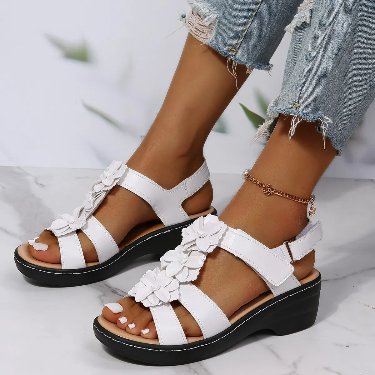 

2023 Summer New Women Sandals Fashion Ladies Solid Peep Toe Hook Loop Wedge Flower Shoes Outdoor Casual Comfy Female Footwear