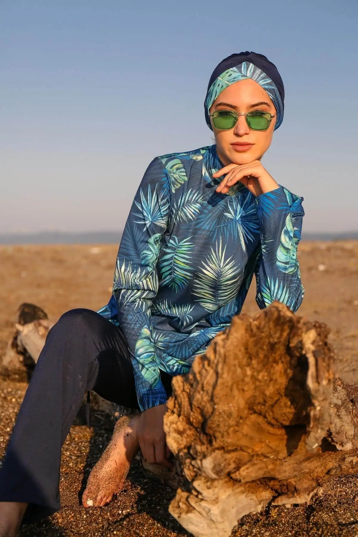 

Веревочная перевязка из 3 предметов с темно-синими листьями, полностью закрытая искусственная кожа M2112