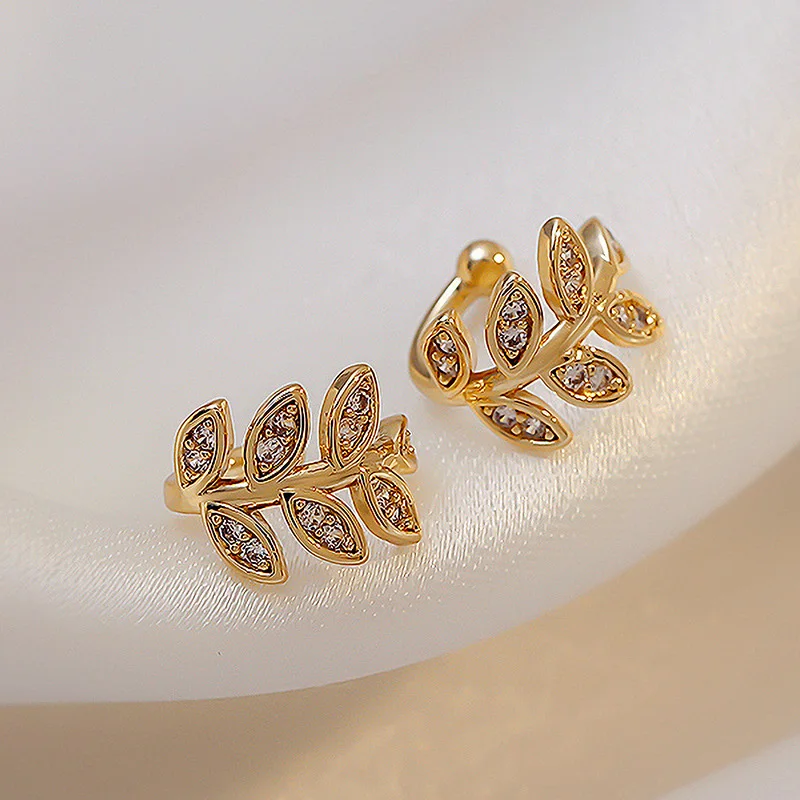 

PTQASP Fashion Gold Sliver Color Crystal Leaf Clip Earring for Women Men Vintage Punk Rock Without Piercing Cuff Party Jewerly