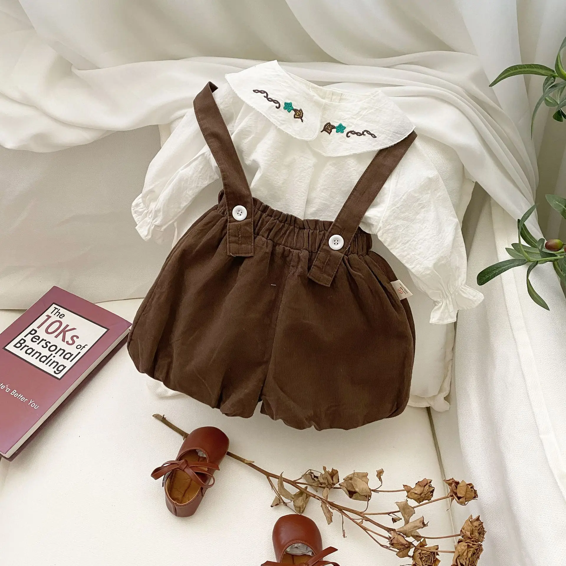 

Baby Overalls Suit 0-3 Years Old Baby Girl Clothing Set Autumn Korean Style Peasant Shirt Top Overalls Pants Two-Piece Suit
