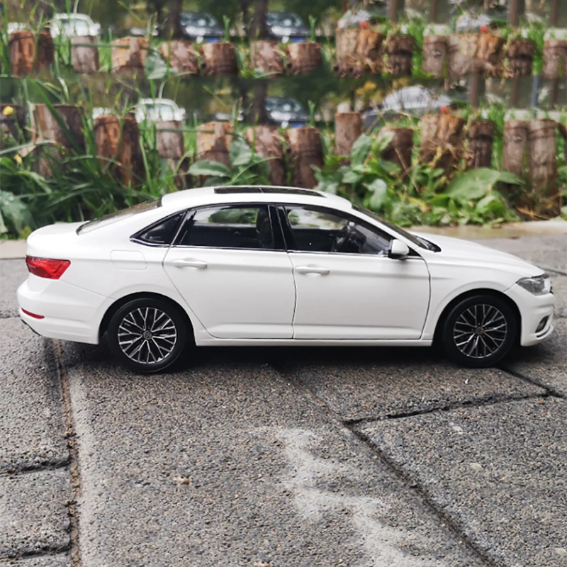 Модель автомобиля Sagitar