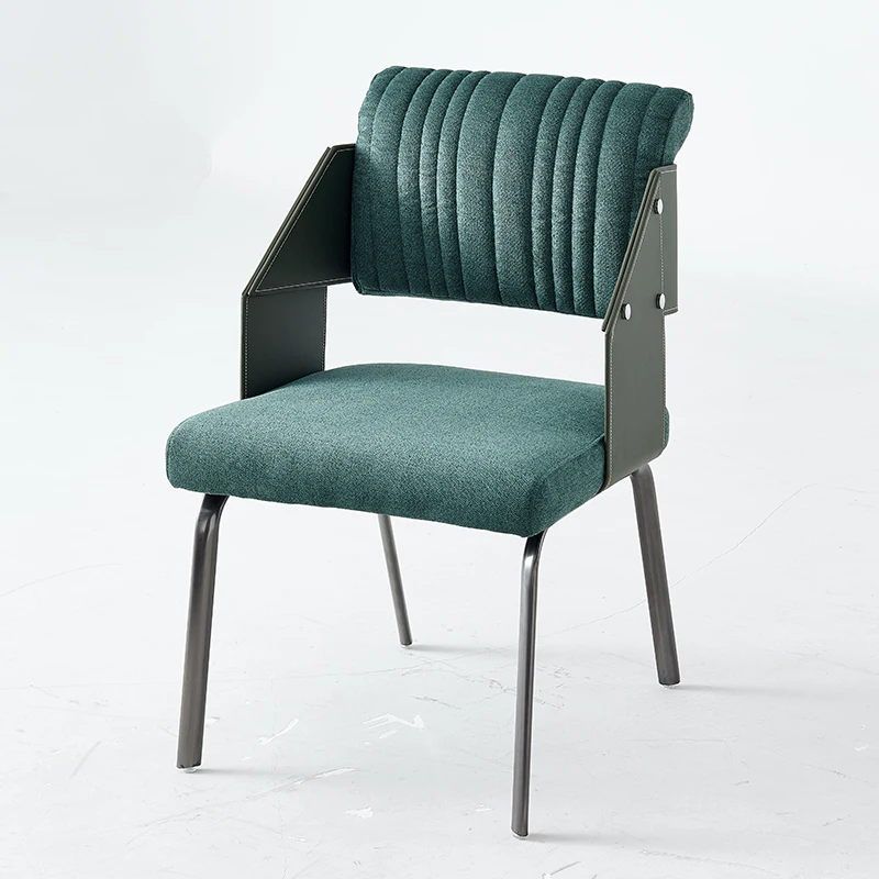 

Роскошные Дизайнерские удобные одиночные стулья для гостиной, ультралегкие обеденные стулья с защитой мобильной мебели