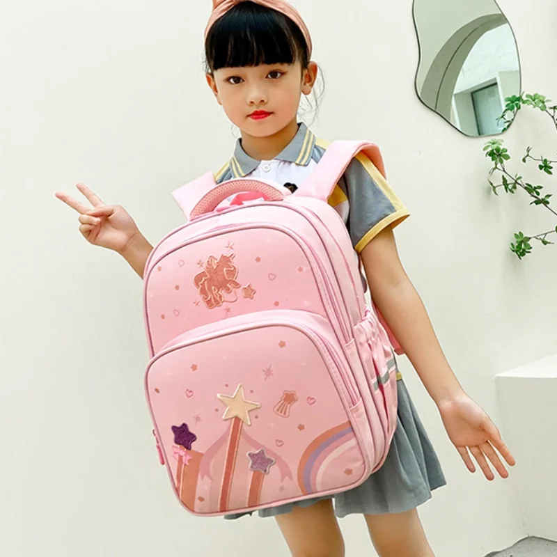 Милые вместительные рюкзаки с метеоритами