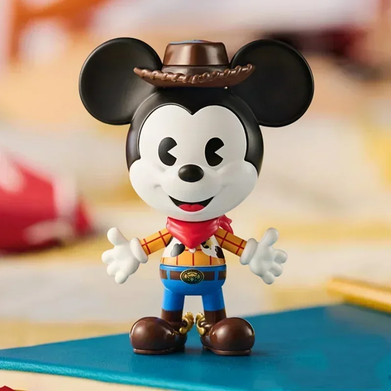 Фото POP MART Disney Mickey REMIXED Серия Mickey Meets PIXAR: Модная коллекционная фигурка-сюрприз в закрытой упаковке (Blind Box), игрушка, аниме-фигурка, настольная декорация №4