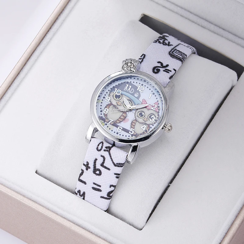 Lovely Couples Women's Watch Owl Cartoon Digital Student Diamond Pineapple Silver Case Women's Watch