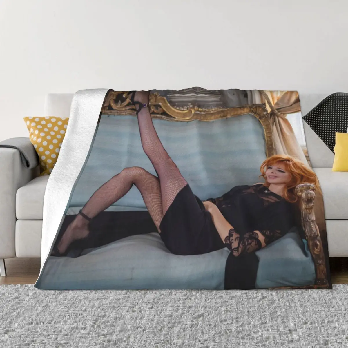 

Pretty Mylene Farmer Blanket Warm Fleece Soft Flannel French Singer Throw Blankets for Bedroom Couch Home Autumn