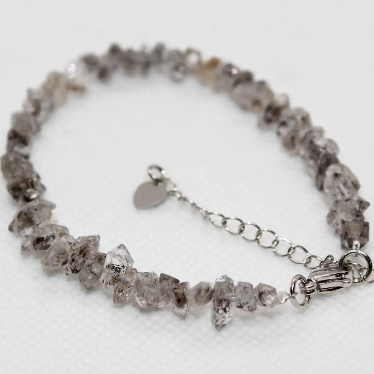 

1 браслет, бусины из натуральной кожи, приблизительно 16 см, отправляются случайным образом